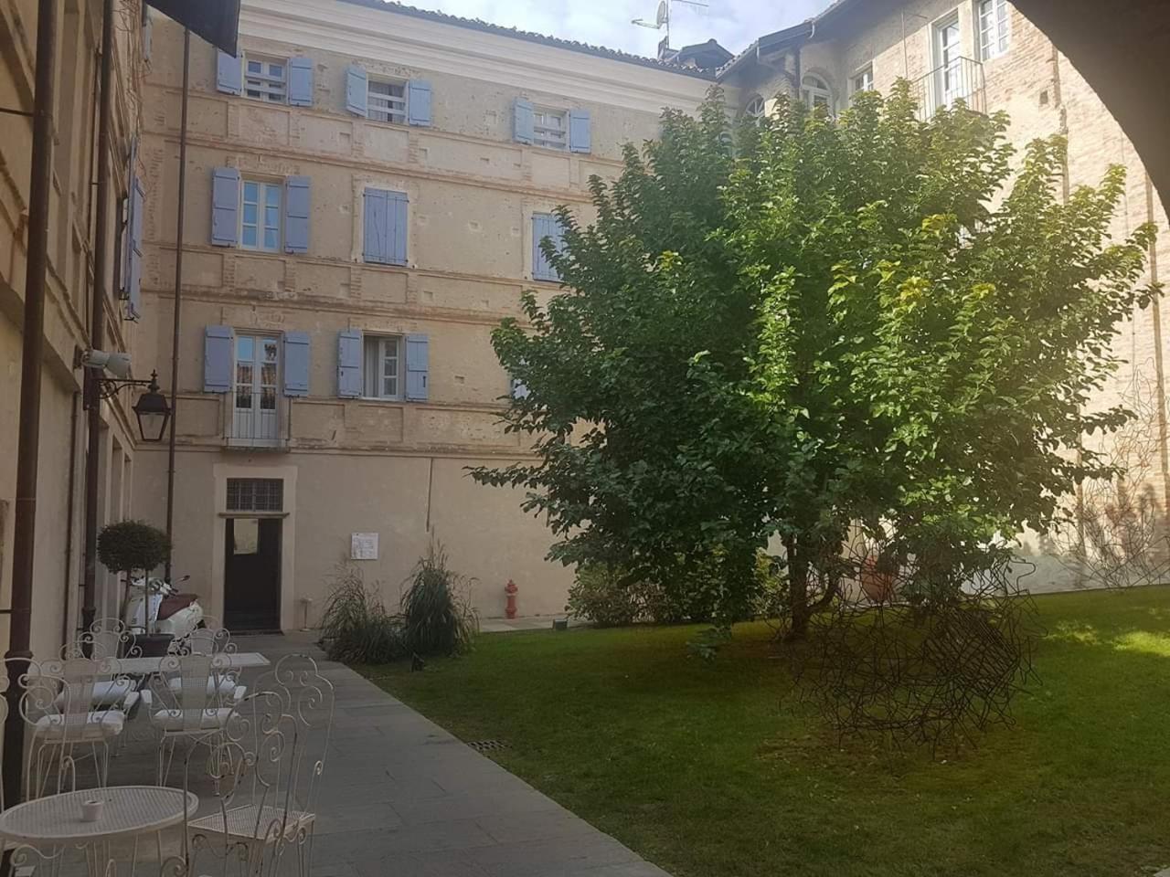 Antico Borgo Hotel Cuneo Exterior foto